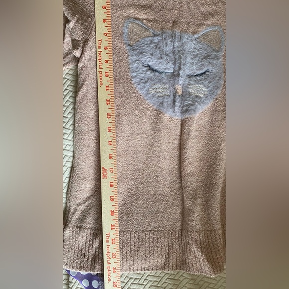 LC Lauren Conrad Beige Sweater with Cat Design - Picture 12 of 12